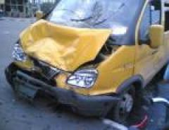 В Колпино по вине пьяного водителя маршрутки погиб один человек В Колпино по вине пьяного водителя маршрутки погиб один человек