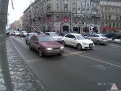 Два ДТП на светофоре заблокировали движение по Каменностровскому